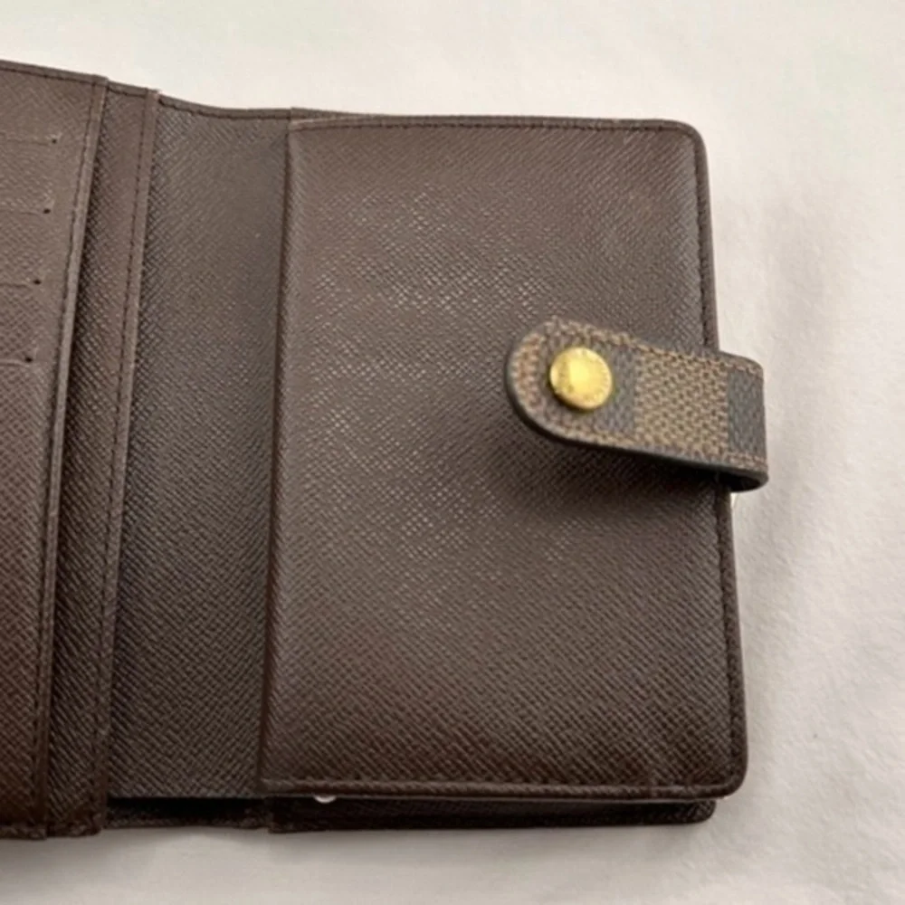 AUTHENTIC Louis Vuitton wallet. Monogram canvas. - Picture 6 of 16